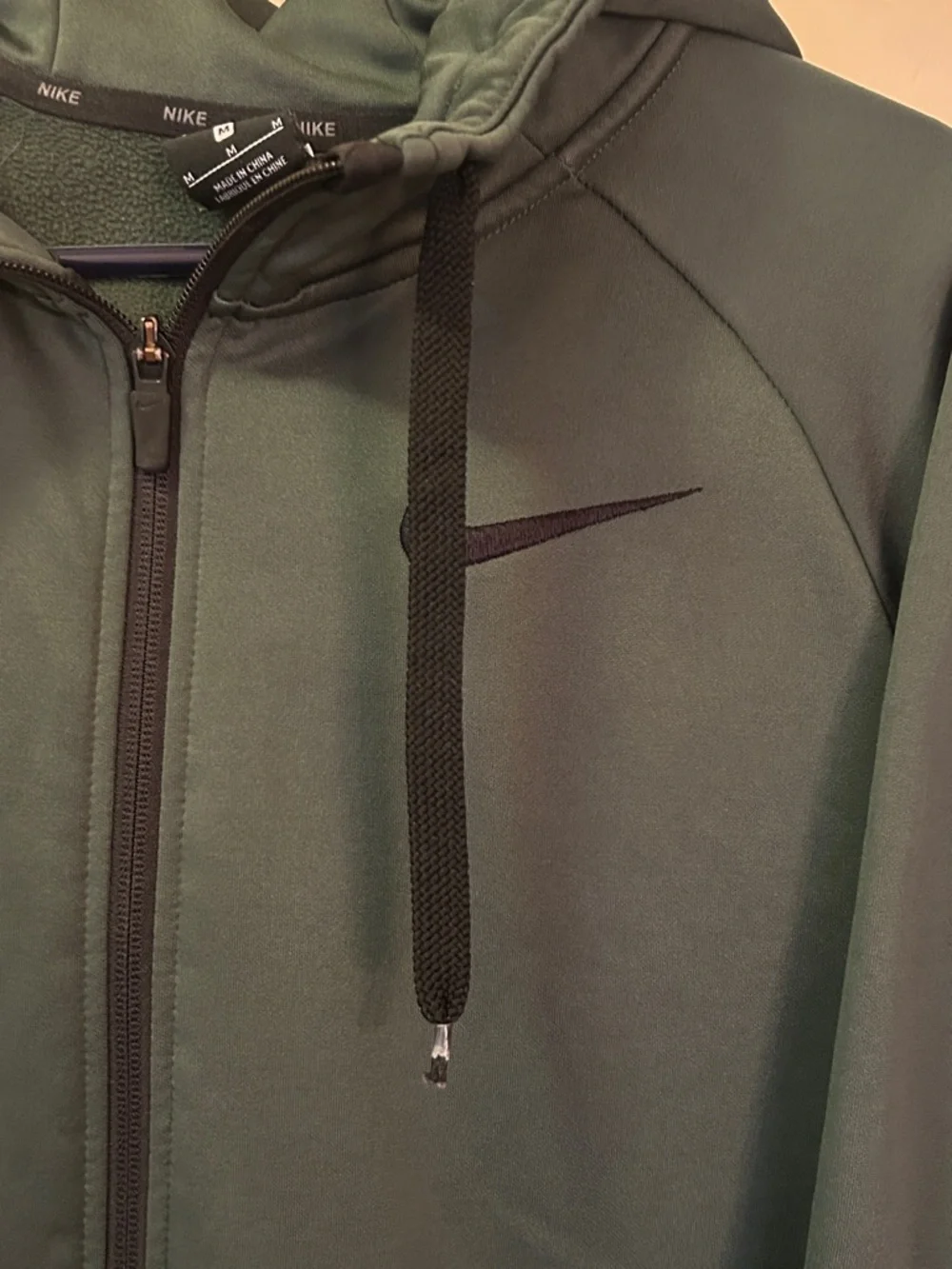 Nike Dri-FIT Windbreaker Jacket – Men’s Medium, Dark Green Full Zip Hooded